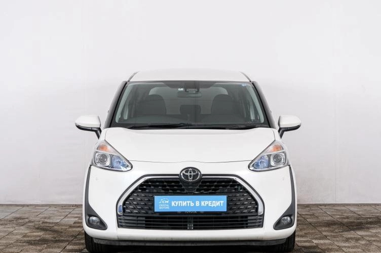 Toyota Sienta 2 из 5