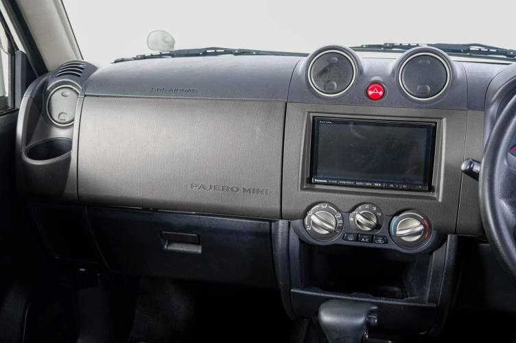 Mitsubishi Pajero Mini 12 из 20