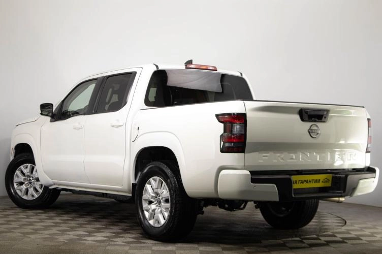 Nissan Frontier 6 из 6