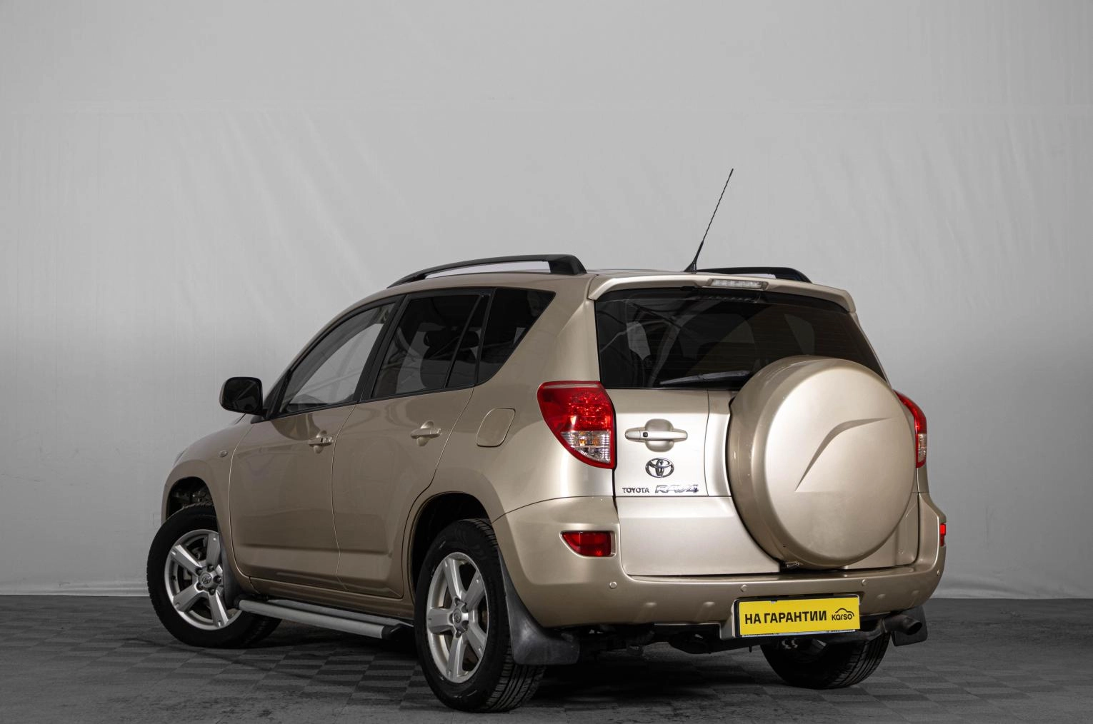 Toyota RAV4 6 из 18