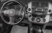 Toyota RAV4 11 из 18