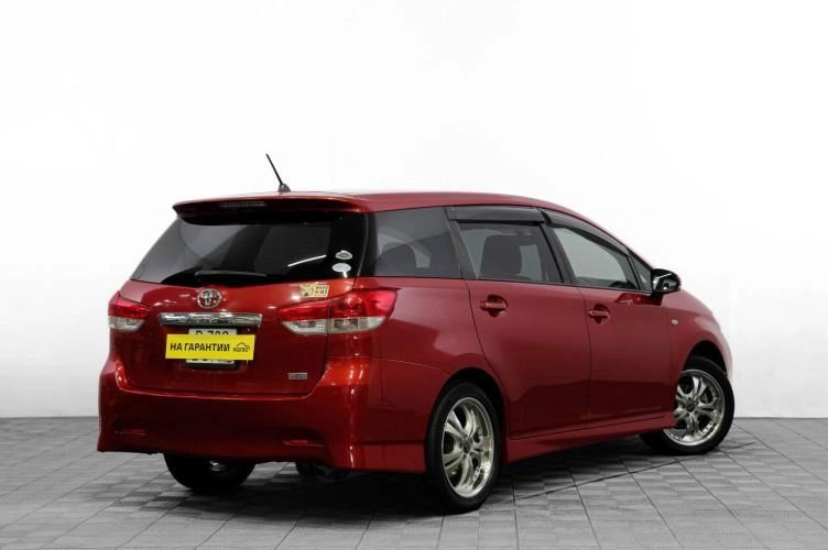Toyota Wish 4 из 5