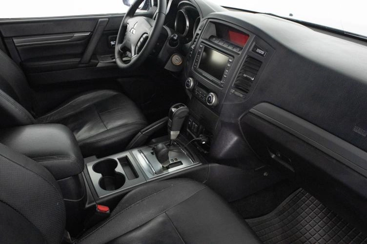 Mitsubishi Pajero 11 из 23