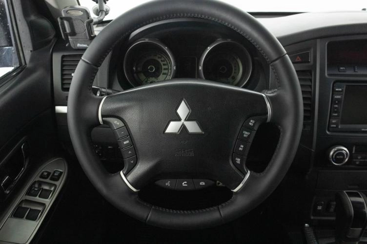 Mitsubishi Pajero 15 из 23