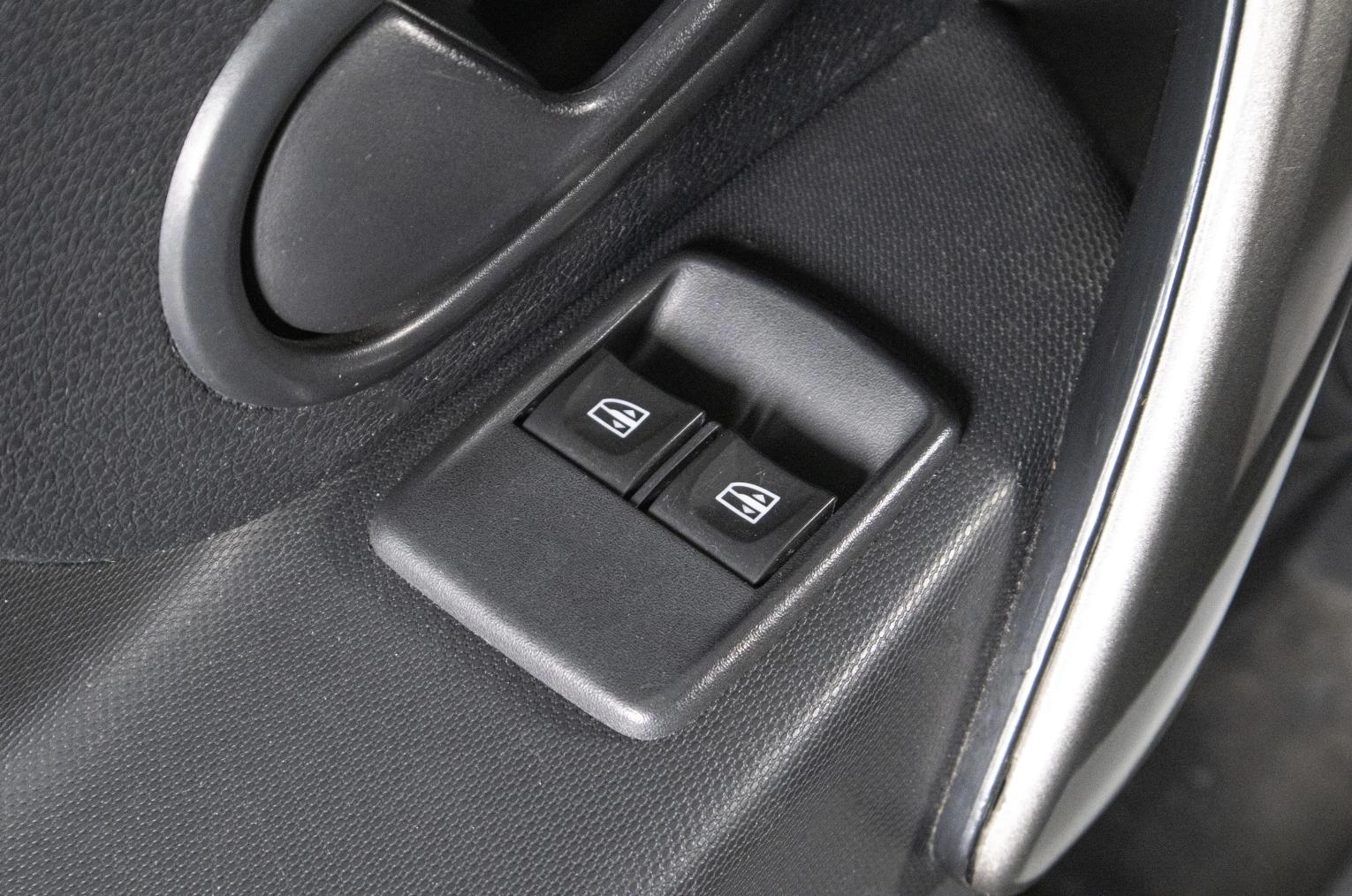 Renault Logan 7 из 17