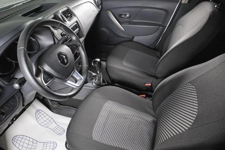 Renault Logan 8 из 17