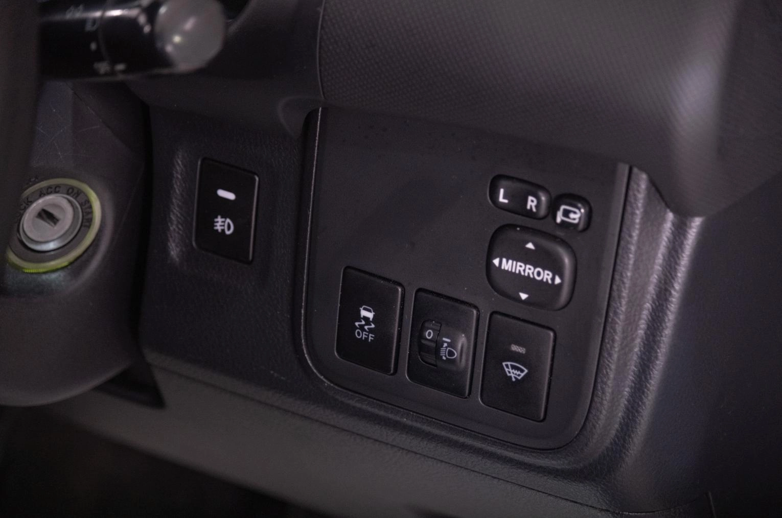 Toyota Wish 10 из 19