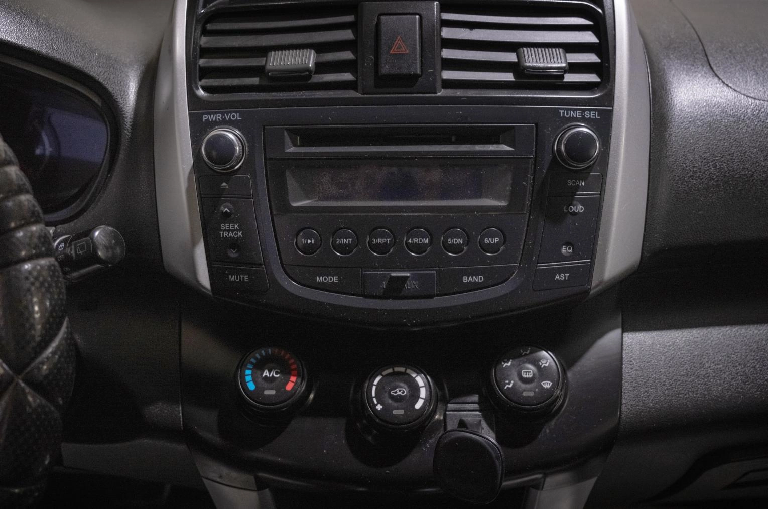 LIFAN X60 11 из 19