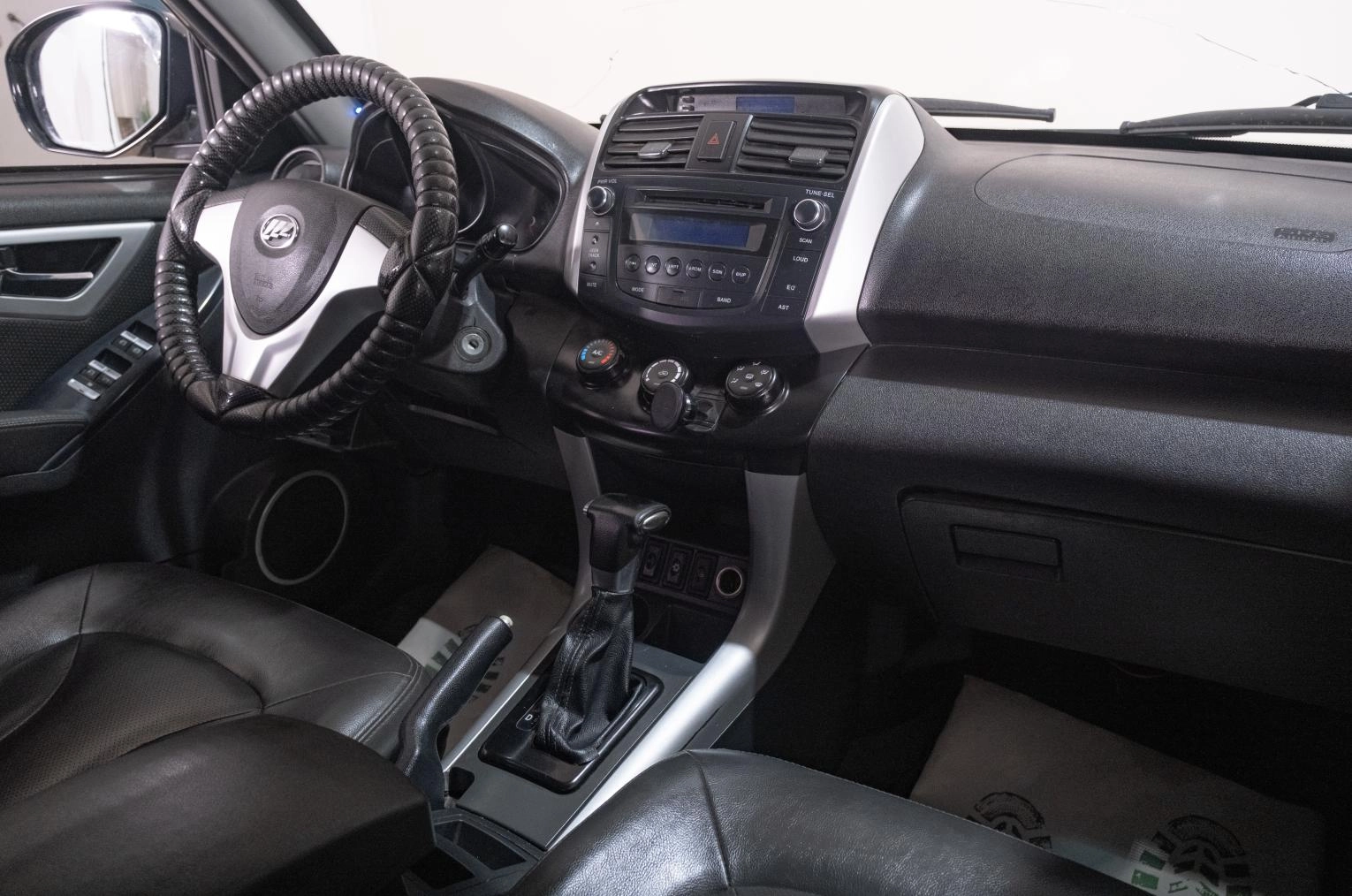 LIFAN X60 13 из 19