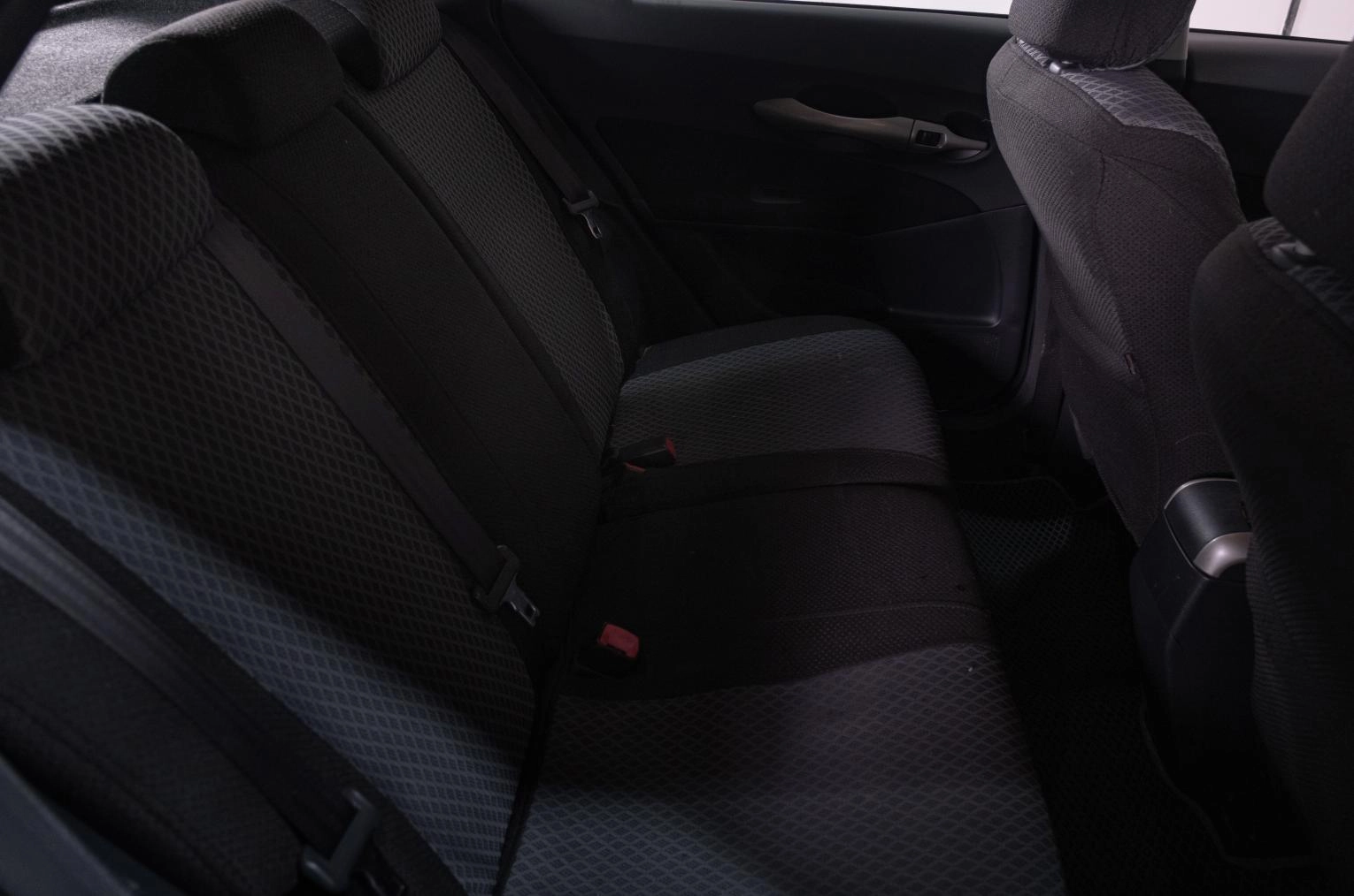 Toyota Auris 19 из 21