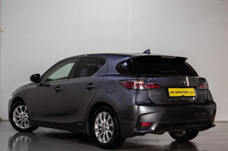 Lexus CT 4 из 5