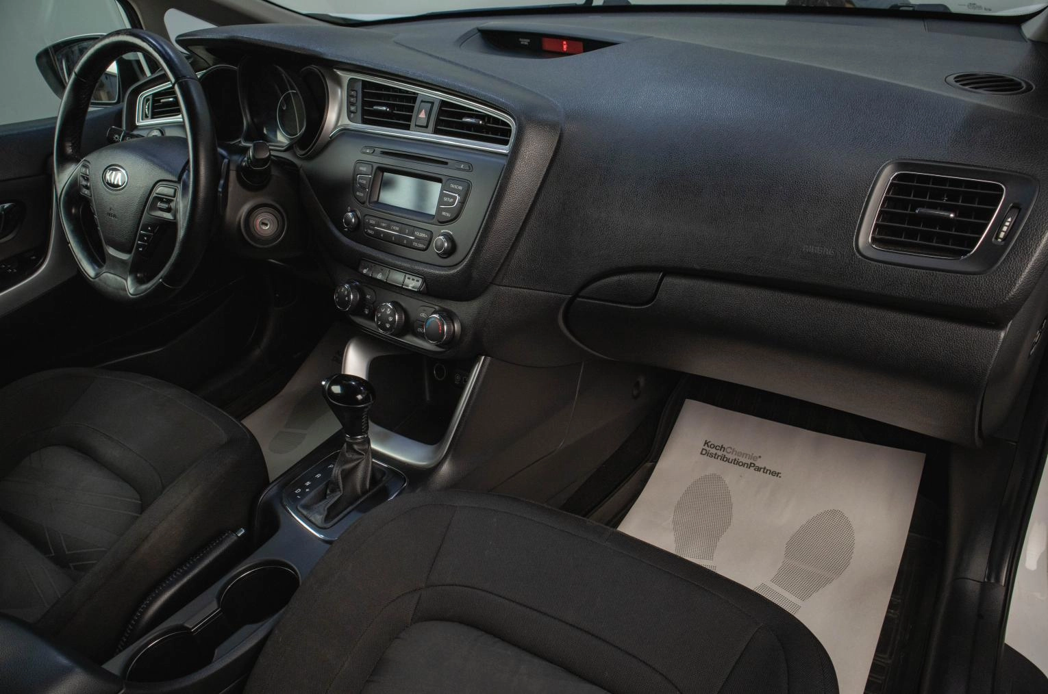 KIA cee'd 17 из 19