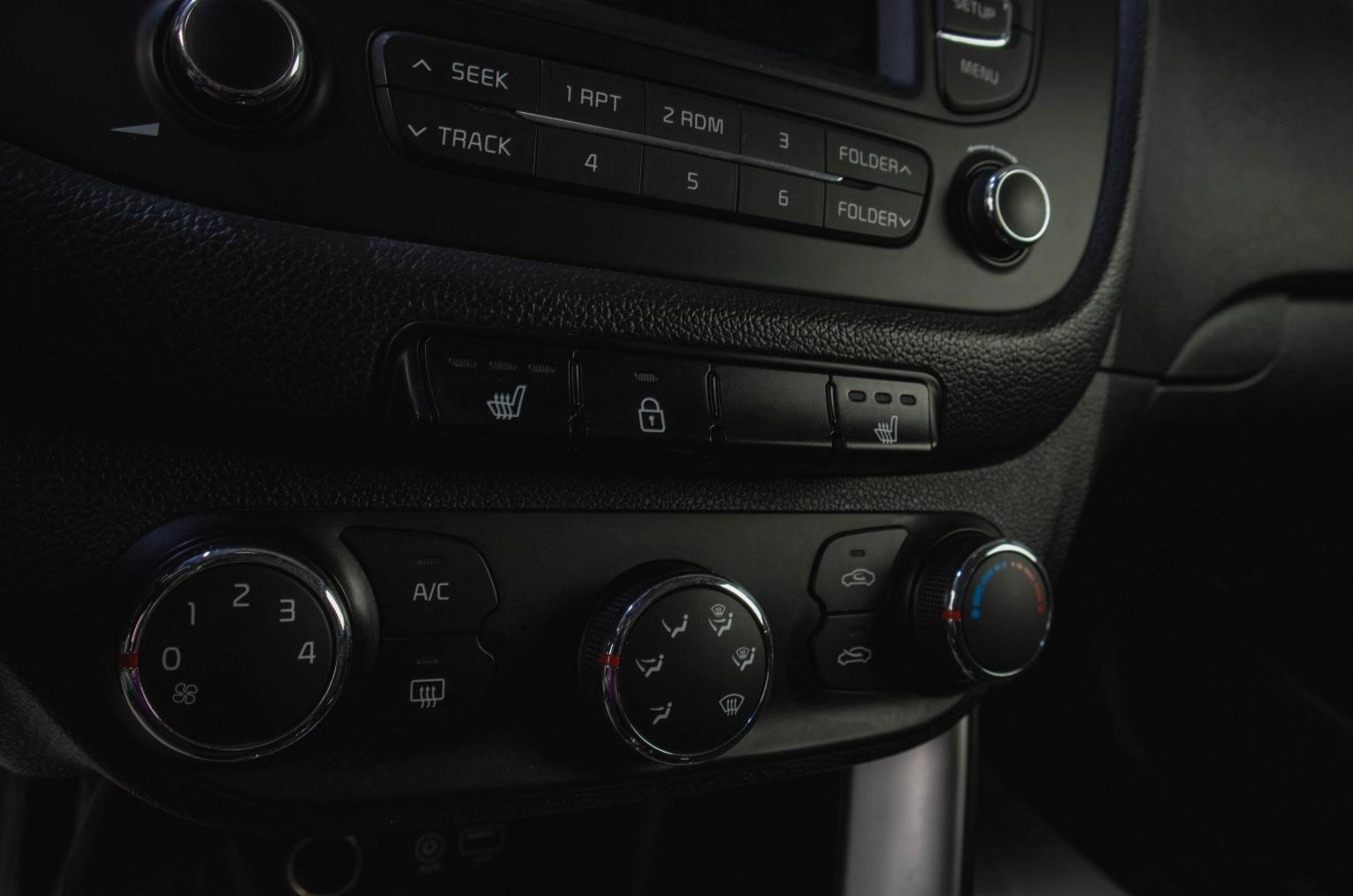 KIA cee'd 15 из 19