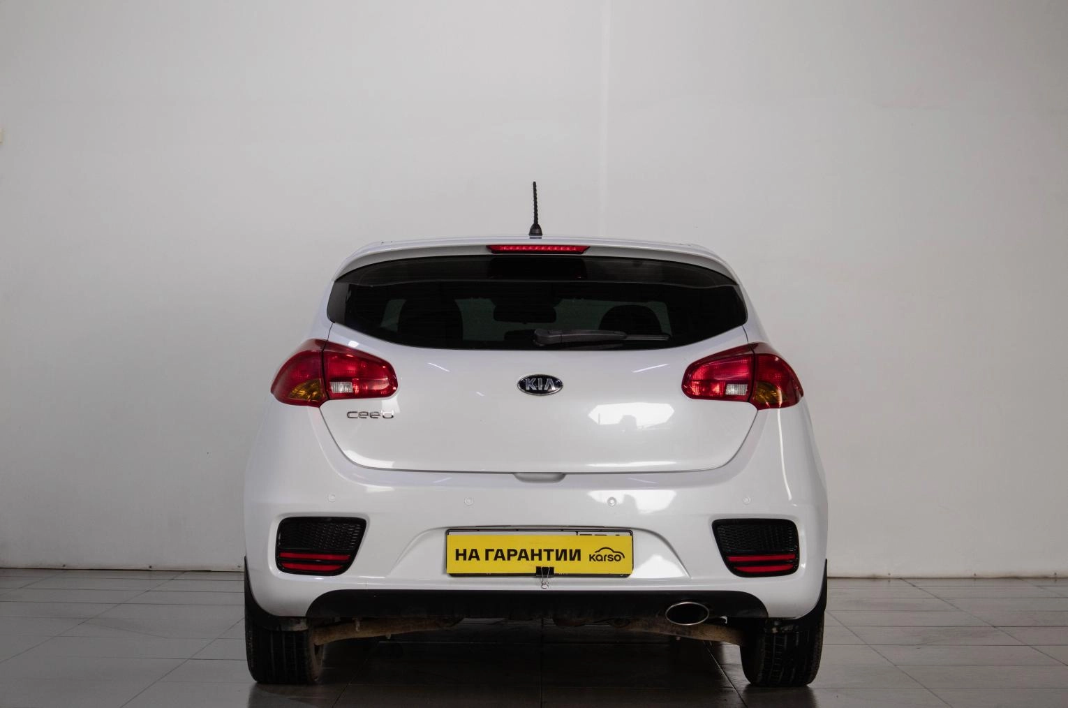 KIA cee'd 5 из 19