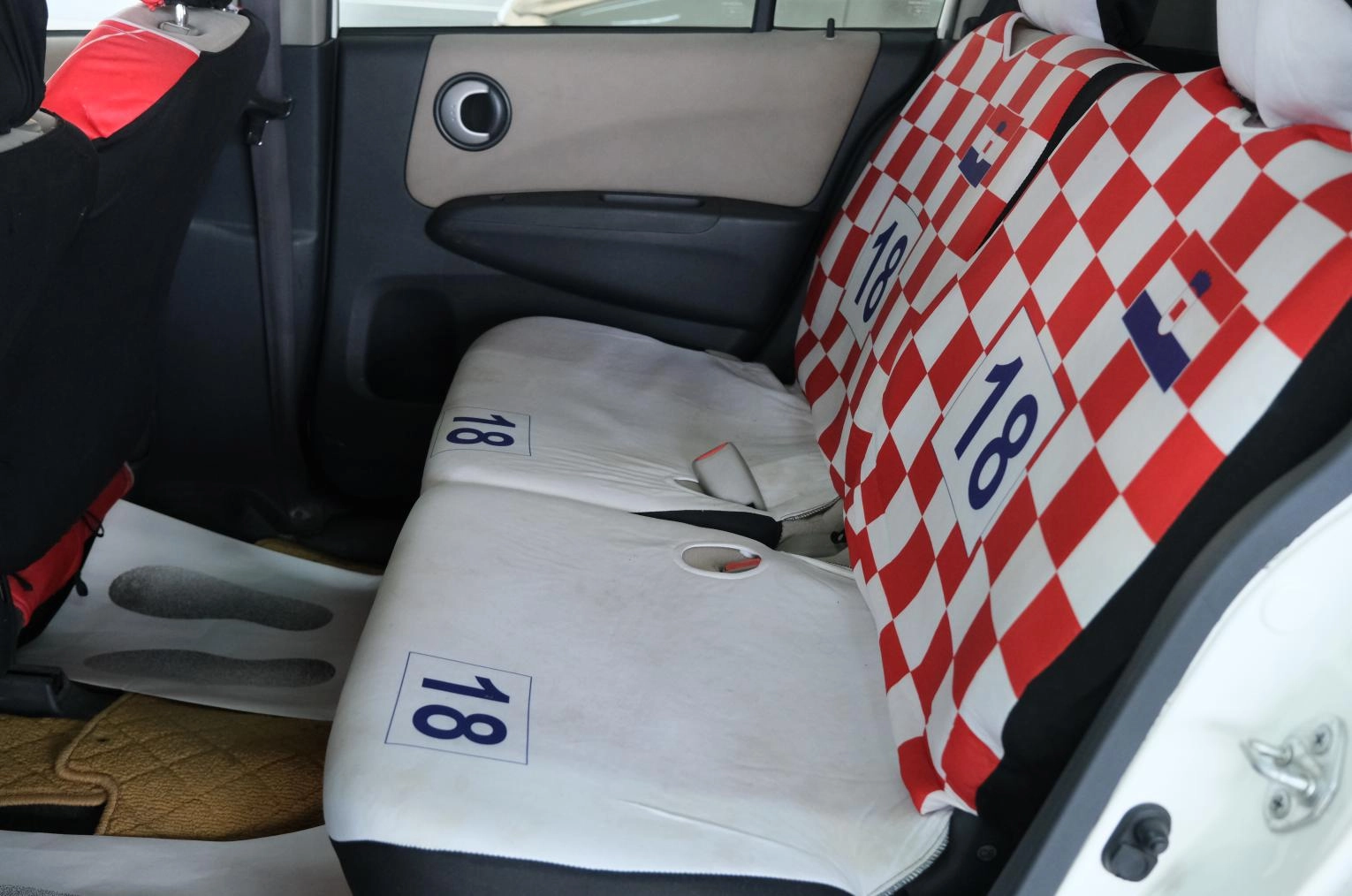 Honda Life 18 из 19