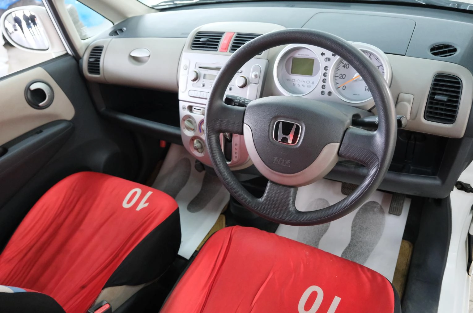 Honda Life 9 из 19