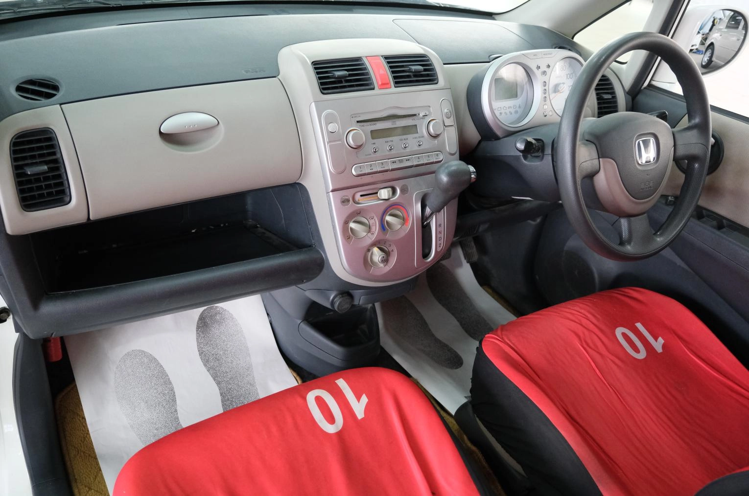 Honda Life 15 из 19