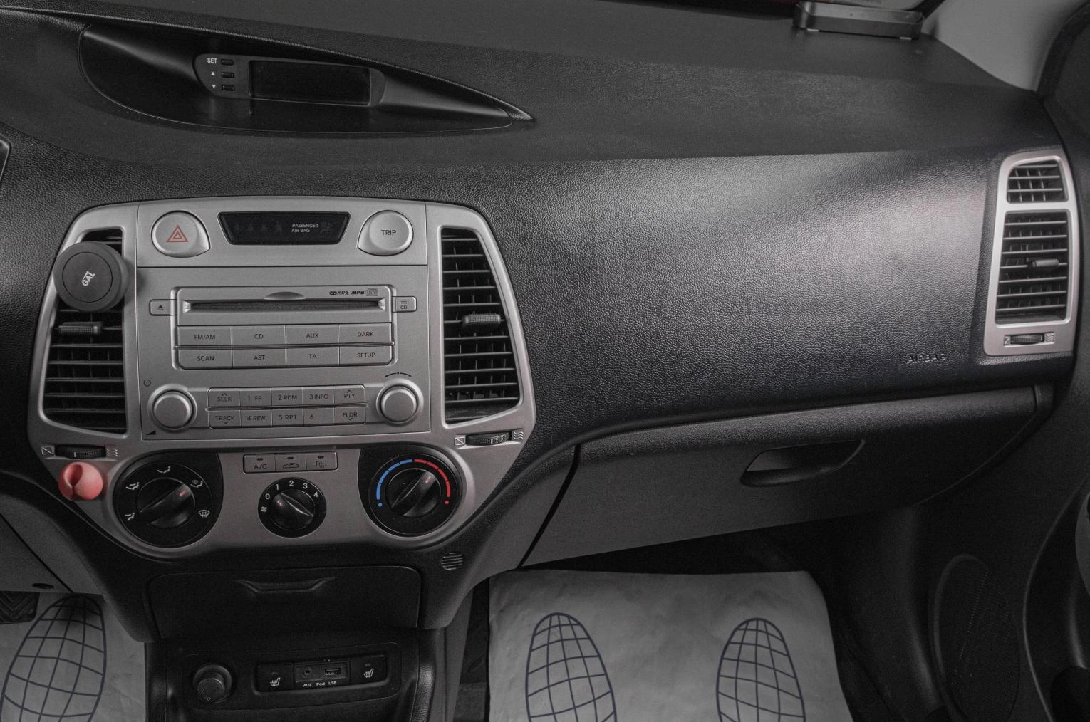 Hyundai i20 16 из 19