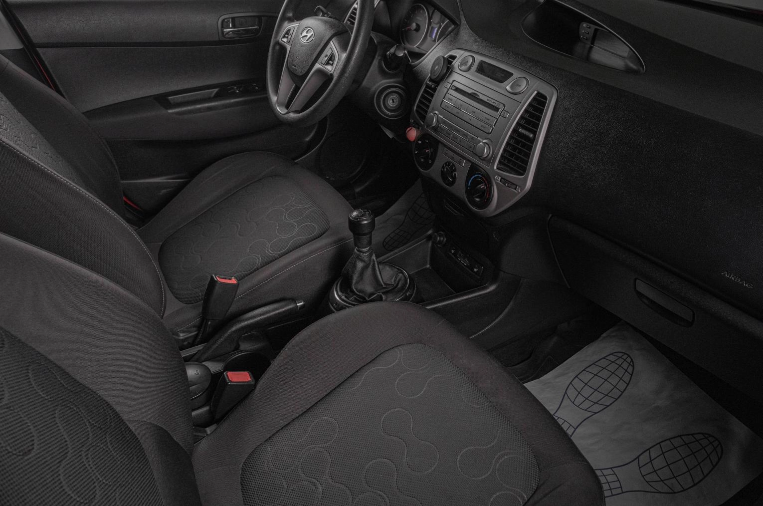 Hyundai i20 17 из 19