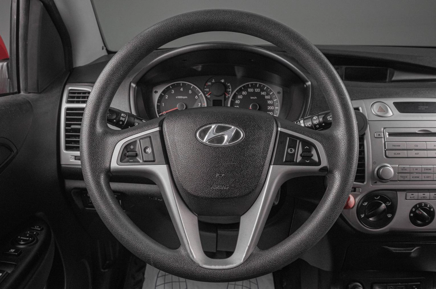 Hyundai i20 11 из 19