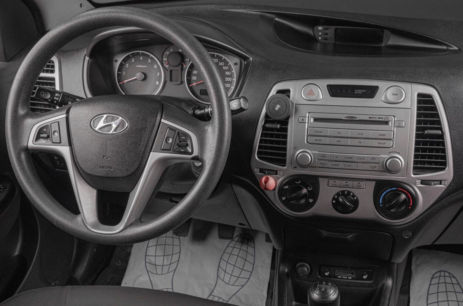 Hyundai i20 15 из 19