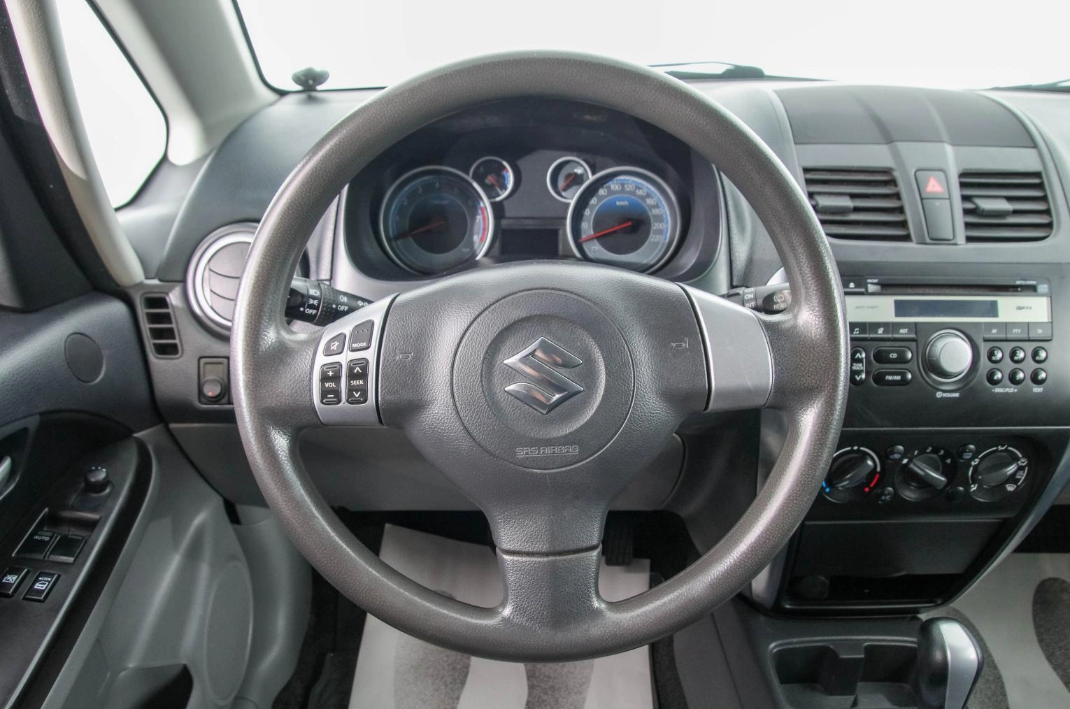 Suzuki SX4 14 из 24