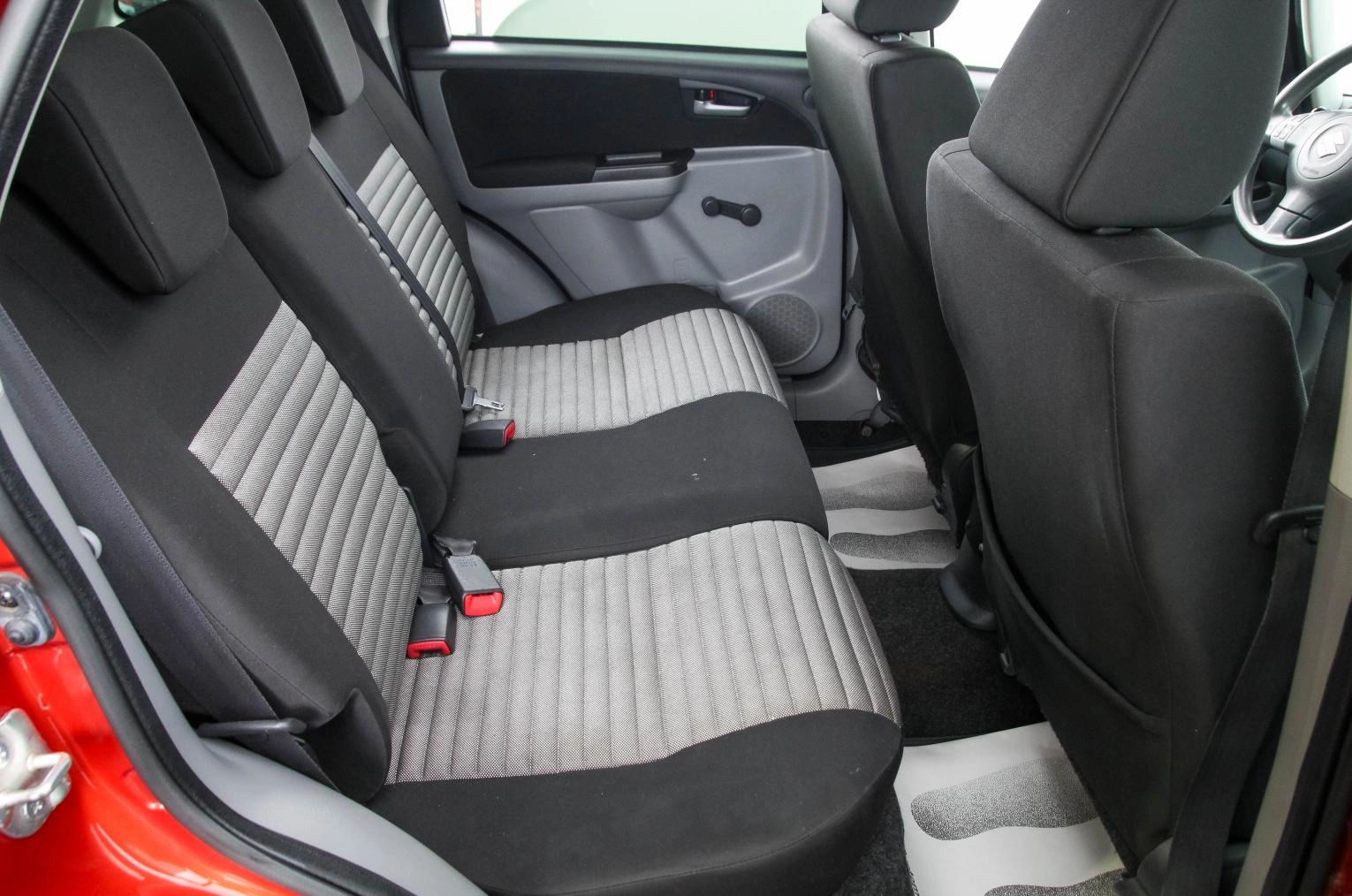 Suzuki SX4 23 из 24