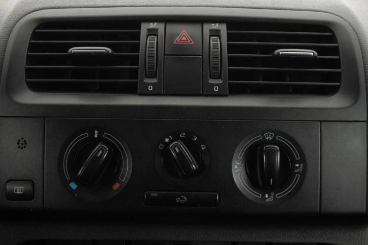 Skoda Fabia 16 из 21