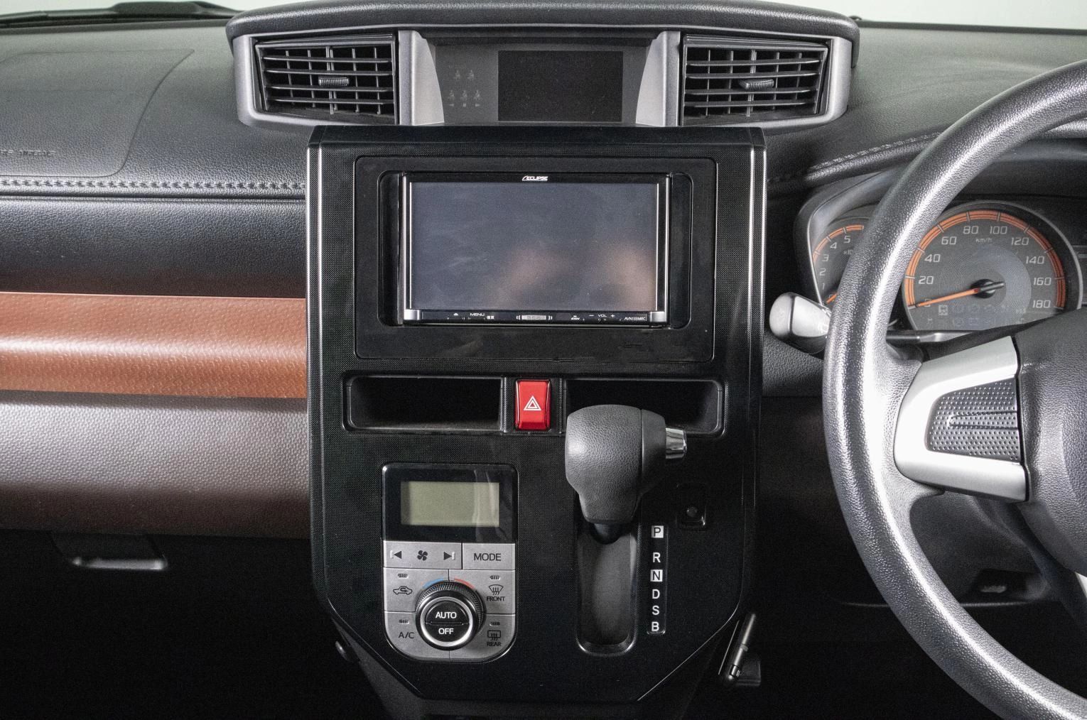Subaru Justy 14 из 18