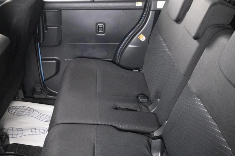 Subaru Justy 17 из 18