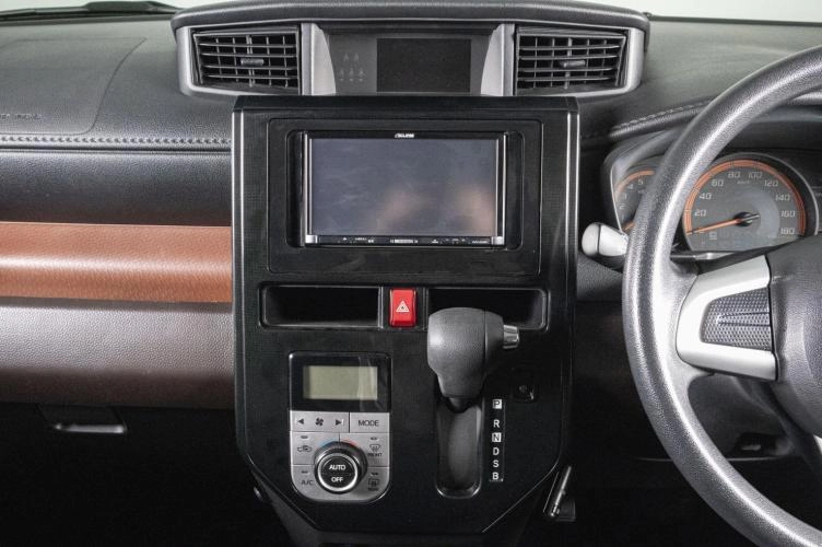 Subaru Justy 14 из 18