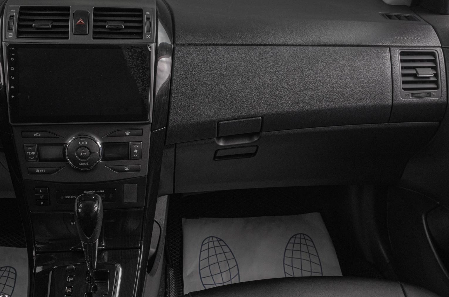 Toyota Corolla 15 из 19