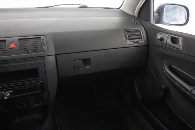 Skoda Fabia 14 из 21