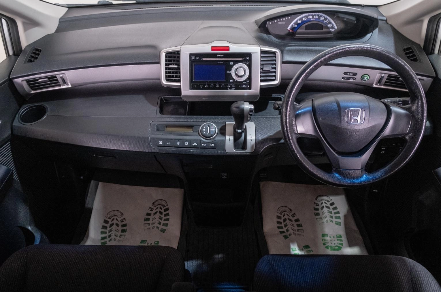 Honda Freed 9 из 23