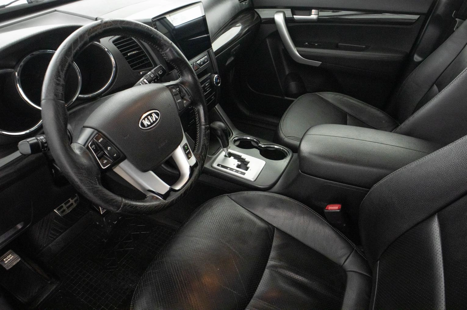 KIA Sorento 8 из 24