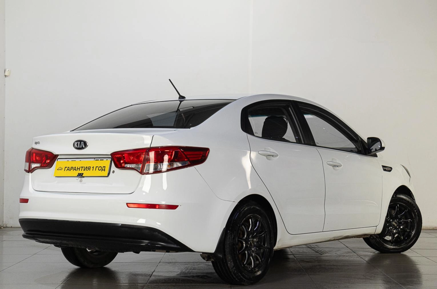 KIA Rio 6 из 17