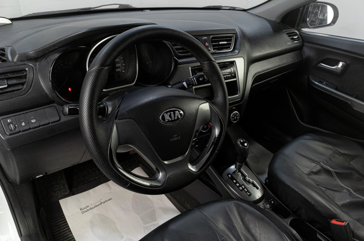 KIA Rio 7 из 17
