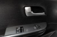 KIA Rio 8 из 17