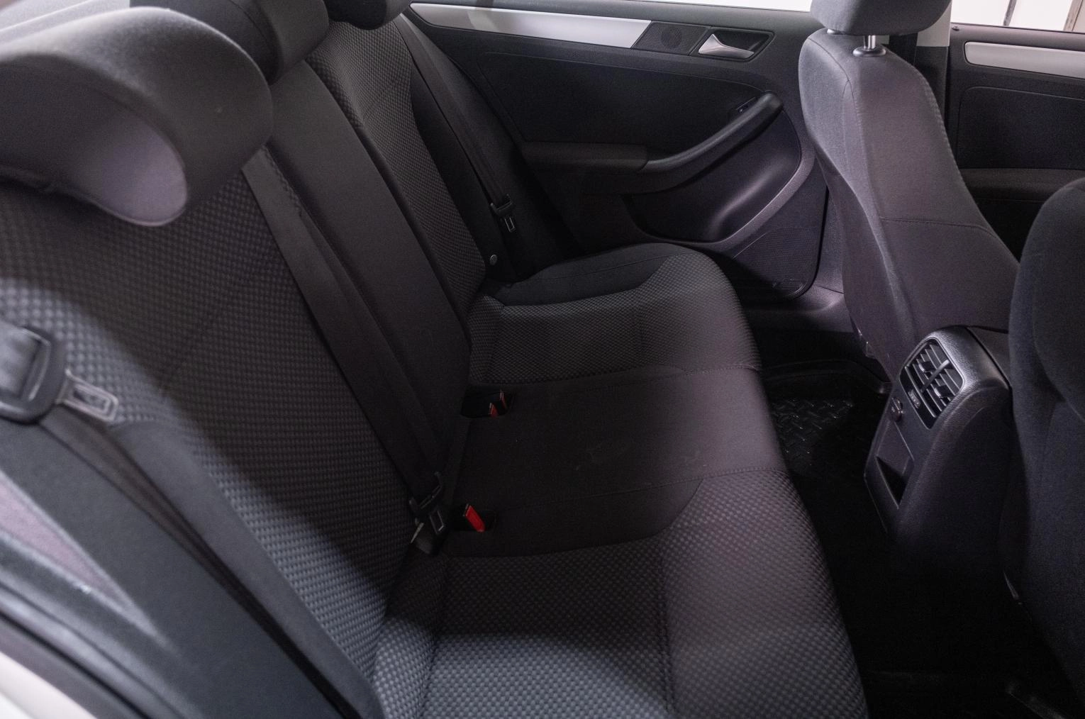 Volkswagen Jetta 18 из 20