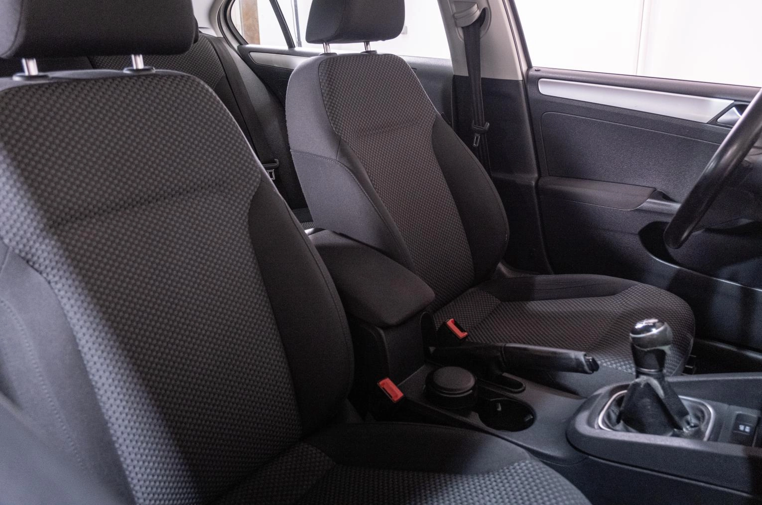 Volkswagen Jetta 17 из 20