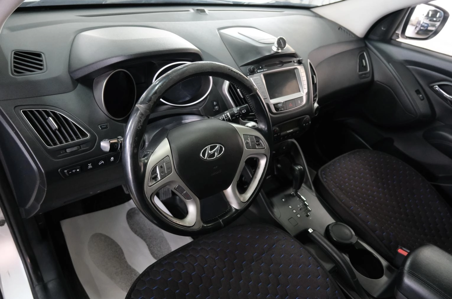 Hyundai ix35 10 из 26