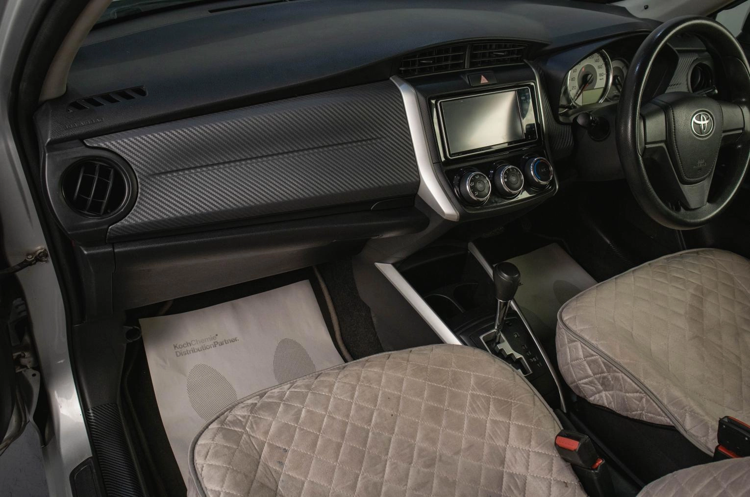 Toyota Corolla Fielder 17 из 19