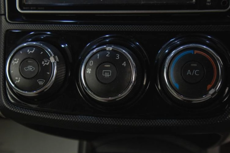 Toyota Corolla Fielder 14 из 19