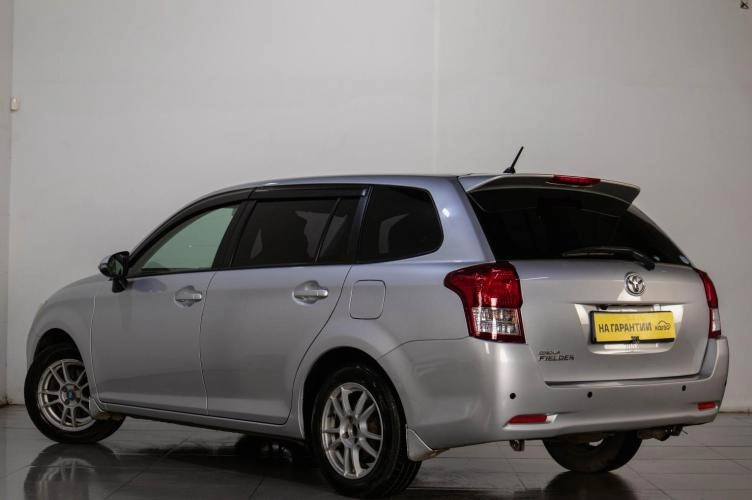 Toyota Corolla Fielder 4 из 19