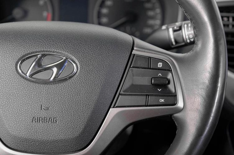 Hyundai Solaris 17 из 22