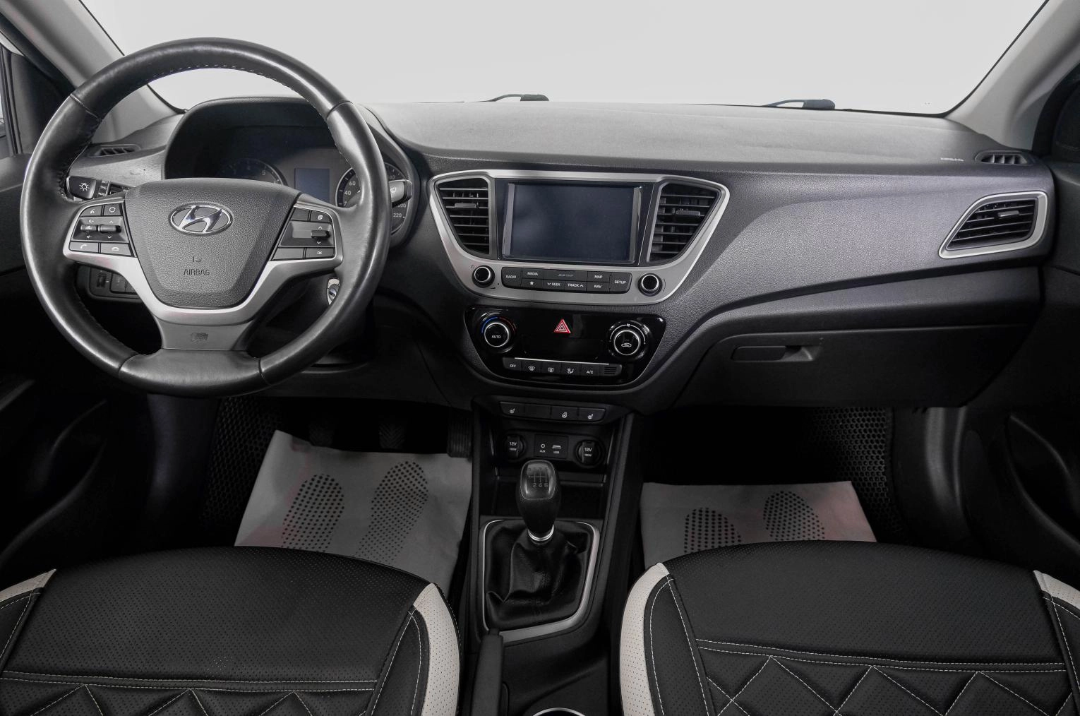 Hyundai Solaris 13 из 22