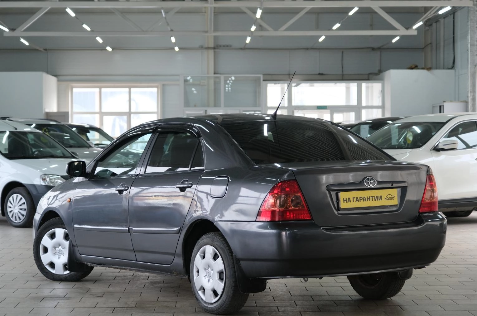 Toyota Corolla 4 из 21