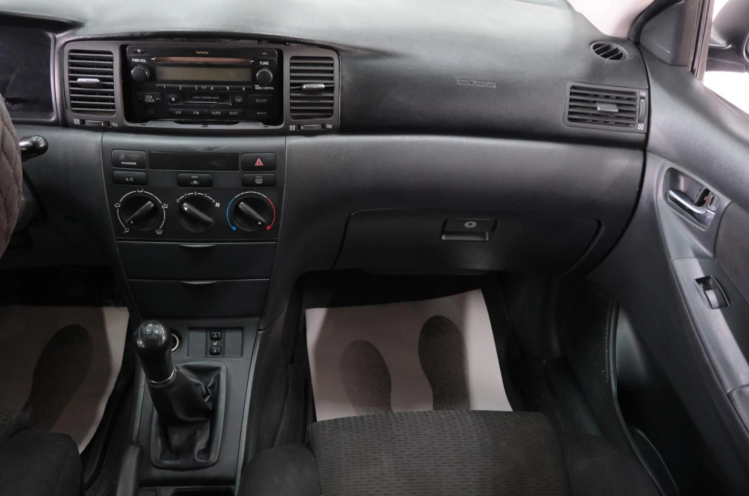 Toyota Corolla 16 из 21