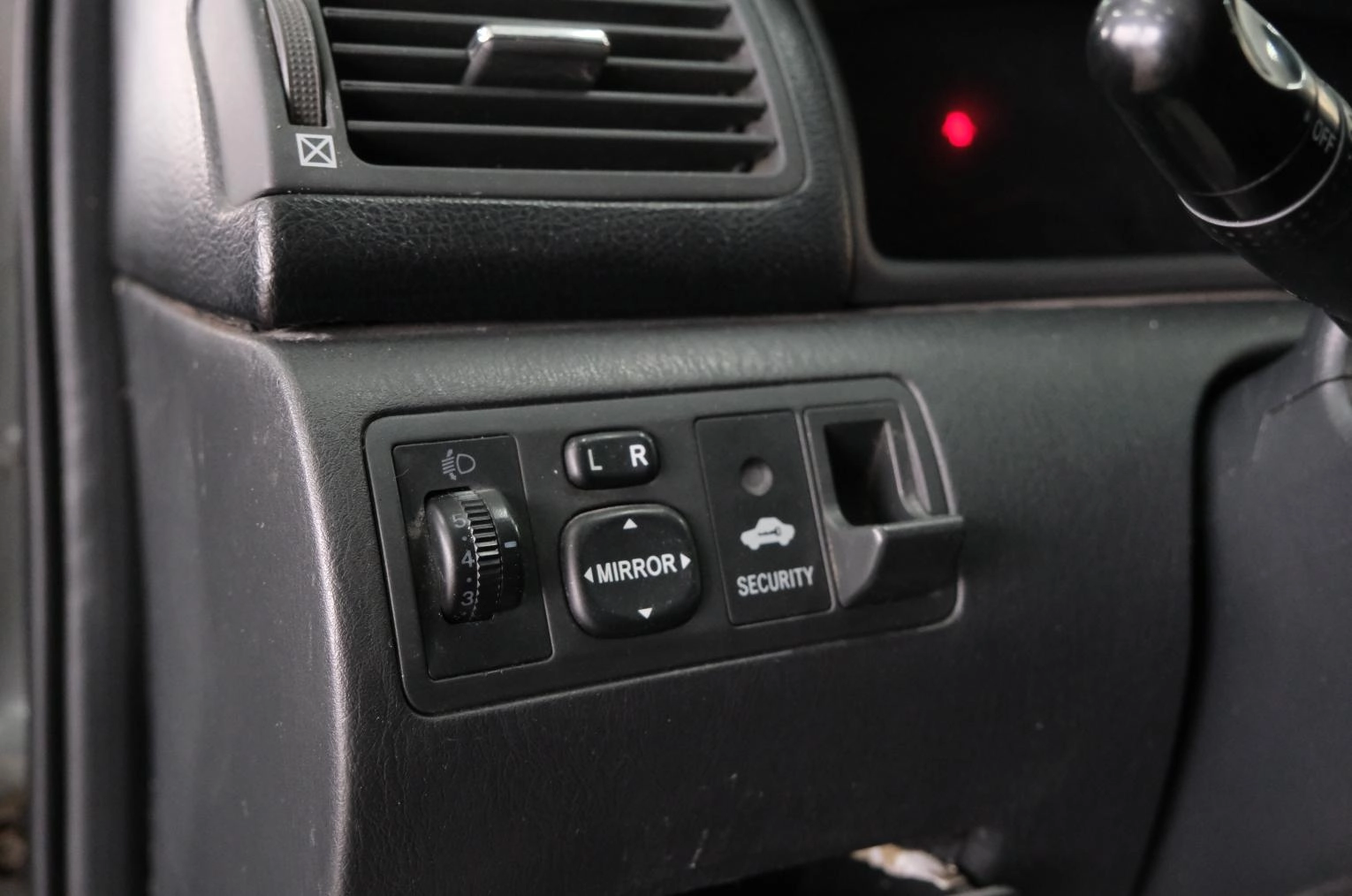 Toyota Corolla 9 из 21