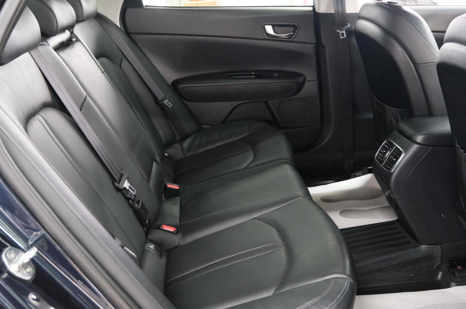 KIA Optima 26 из 27